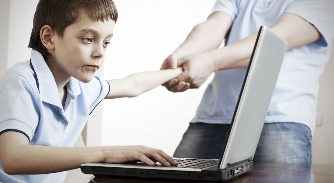 مواقع التواصل الاجتماعى والاكتئاب