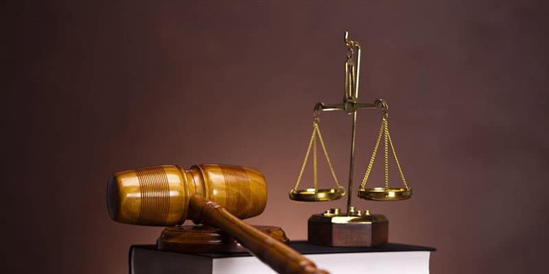 كلية الشريعة والقانون